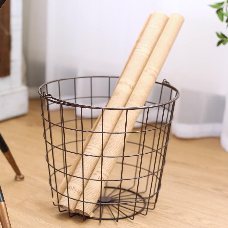 Aufbewahrungskorb aus Schmiedeeisen
