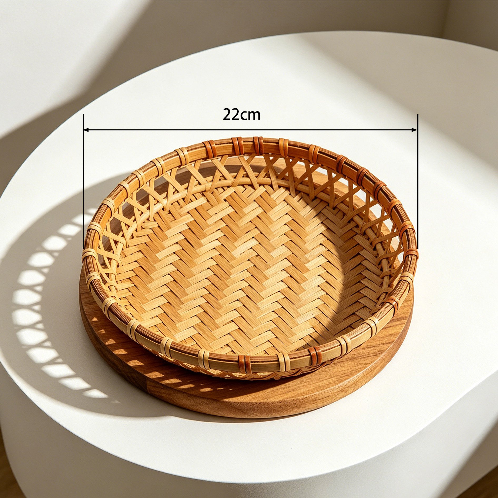Traditionelles Bambusgeflecht-Tablett mit Eichenholzunterseite – Set von 4