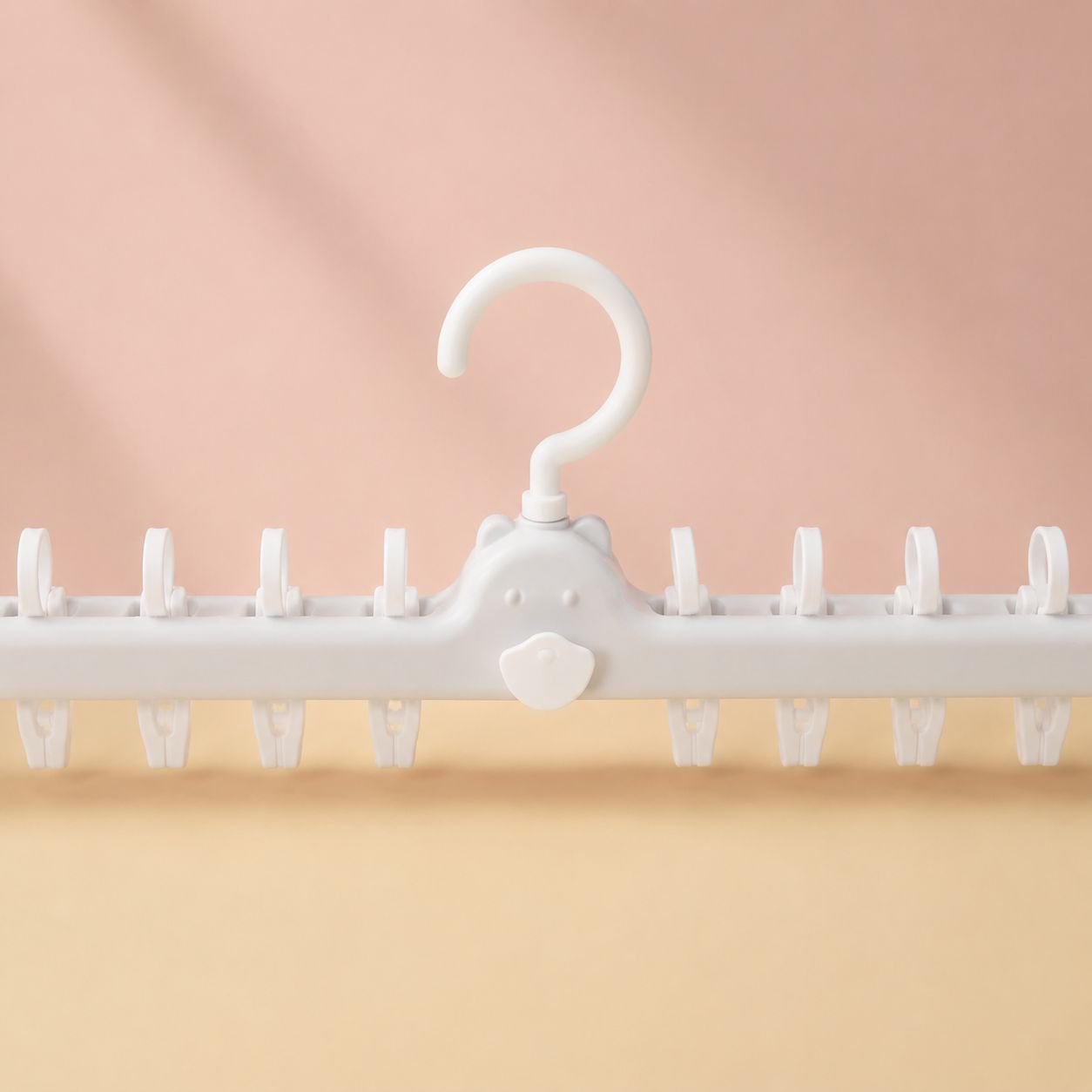 Easy-to-use sock drying clips attached to hanger