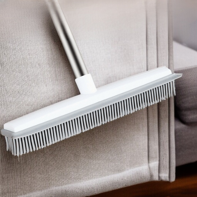 화장실 바닥 청소에 적합한 롱 브러쉬