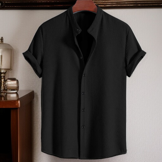 夏用メンズ半袖シャツ無地デザイン