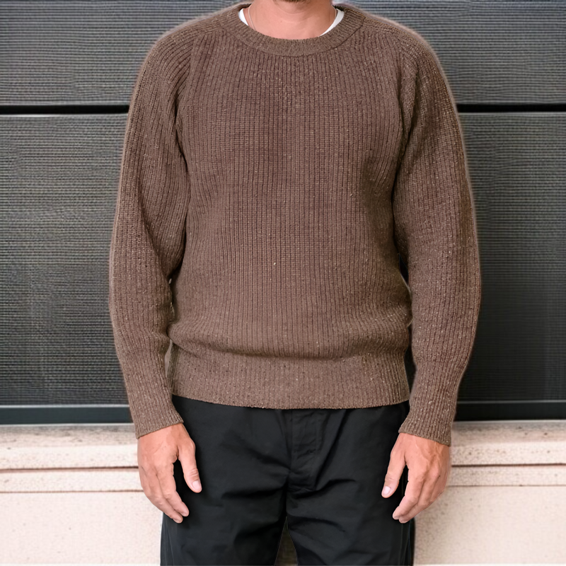 無地長袖ニットセーターのディテール