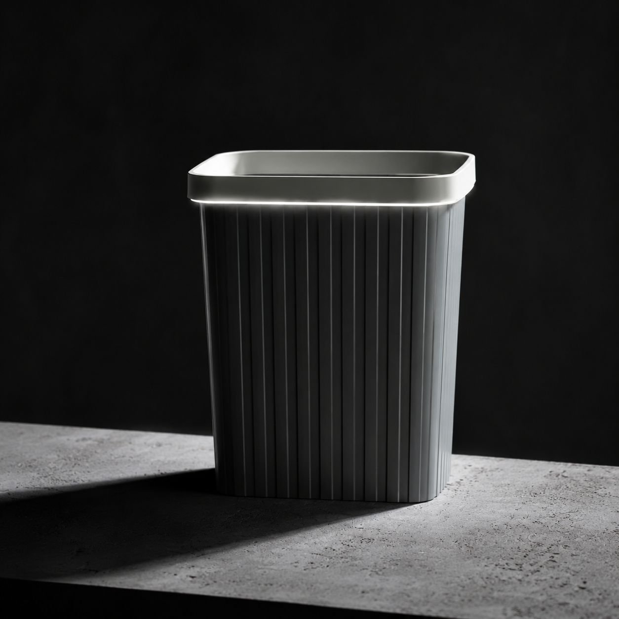 Poubelle hygiénique pour la maison