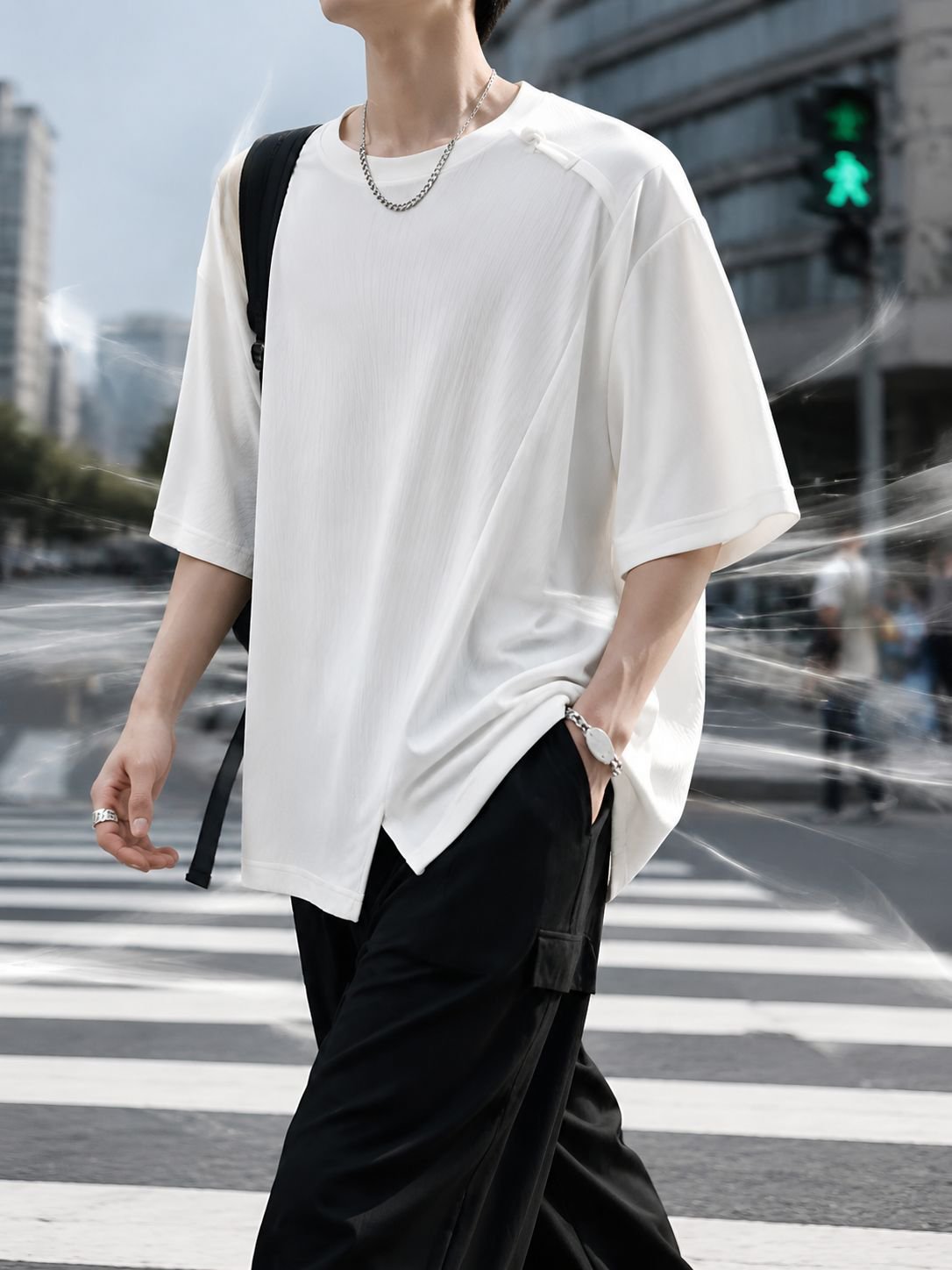 トレンド感溢れるアメリカンスタイルTシャツのディテール