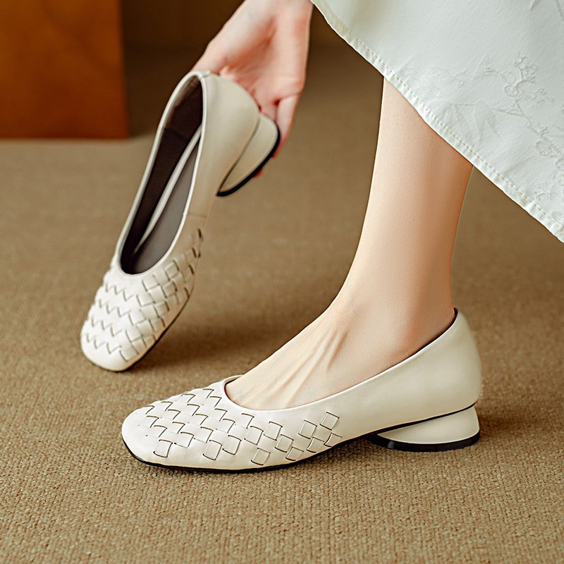 Zapatos de tacón ancho con punta cuadrada