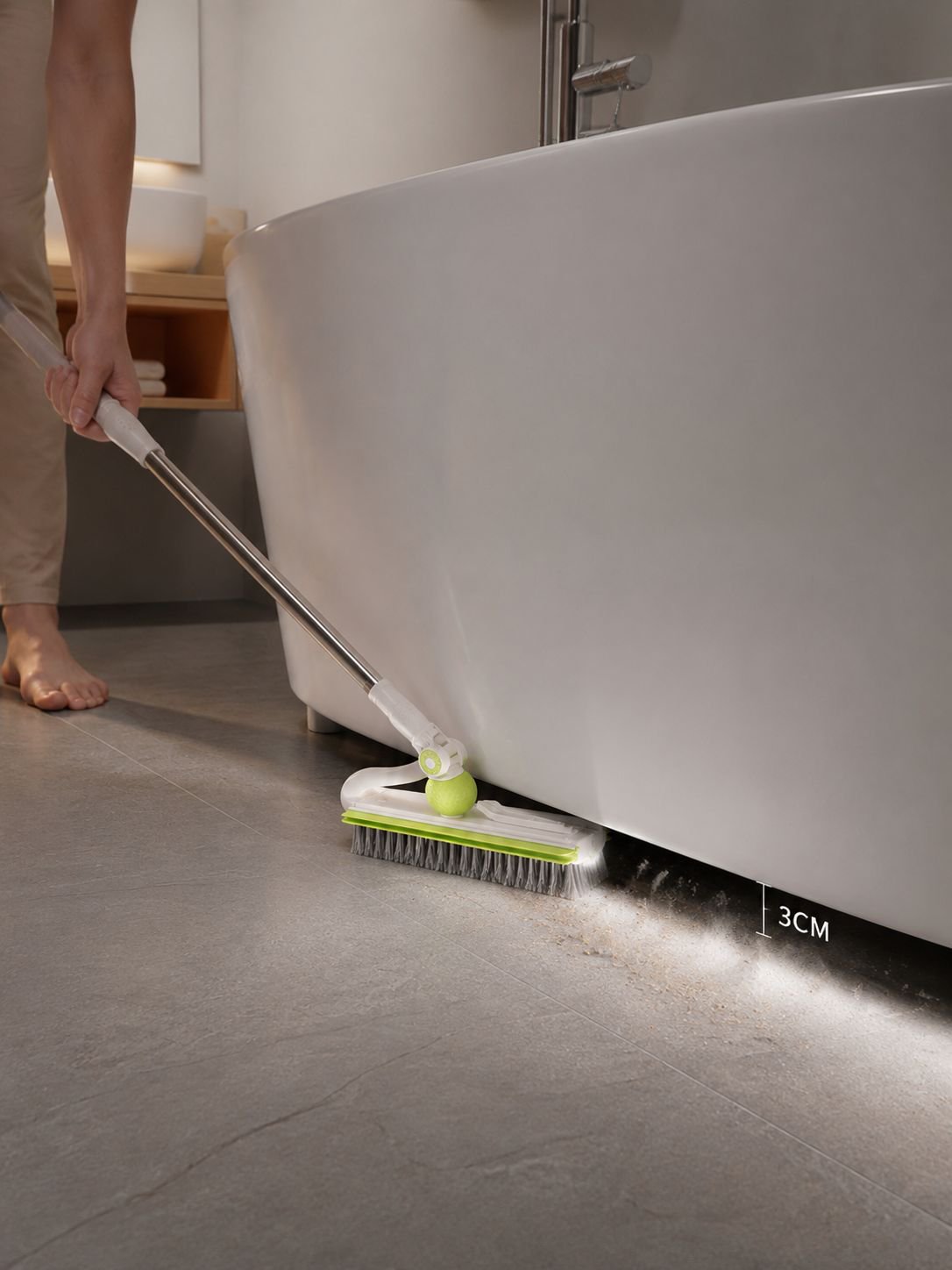 Flexible silicone bristles for effective stain removal