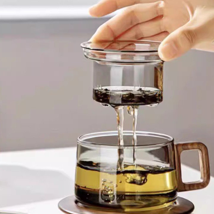 Separable tea filter cup set