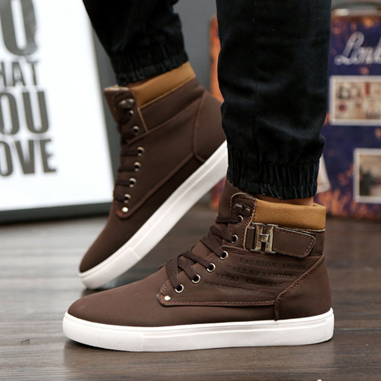 รองเท้าผ้าใบหุ้มสูงสไตล์วินเทจ