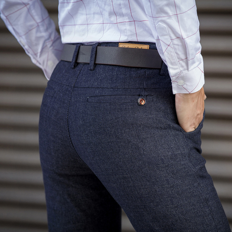 【メンズパンツ】美しいシルエット　ストレッチ窮屈感なく　シワにくい　二本目半額