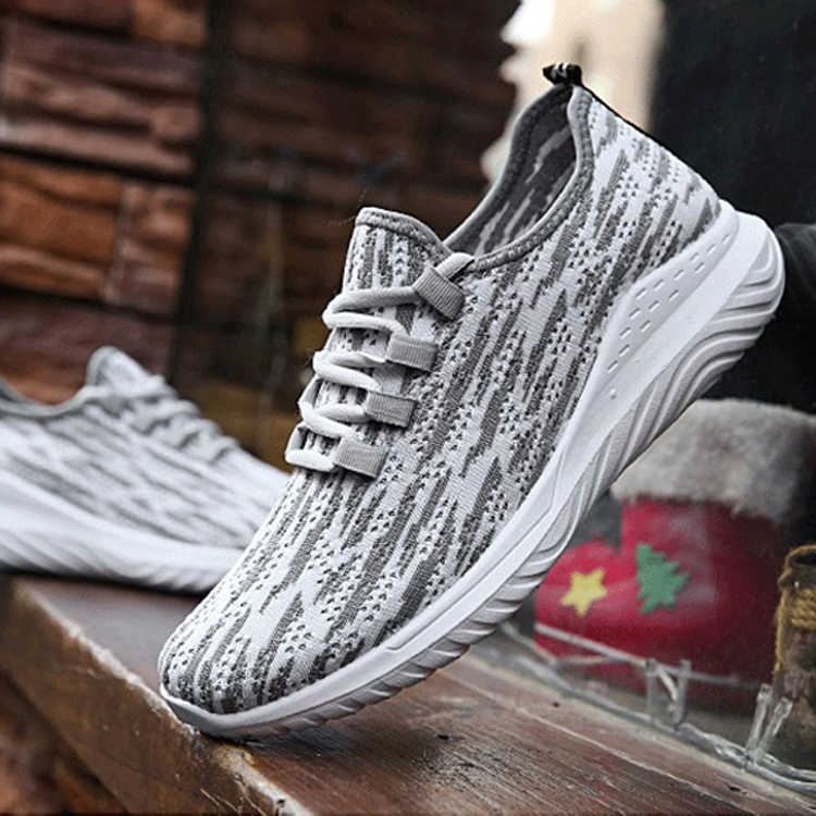 全球首對 100% 防水針織運動鞋【獨家發售】