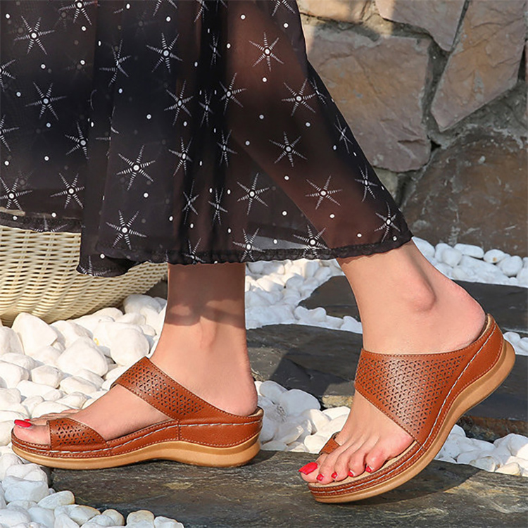 トングサンダル