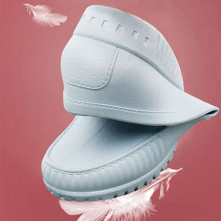 Casual slip-on shoes