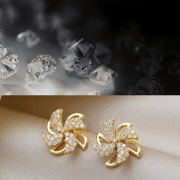 キラキラと輝くピアス