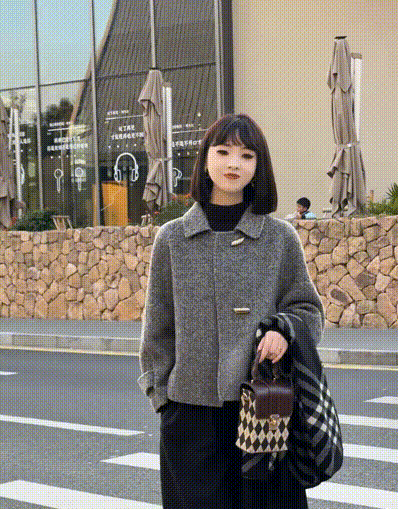 ショート丈ウールコート