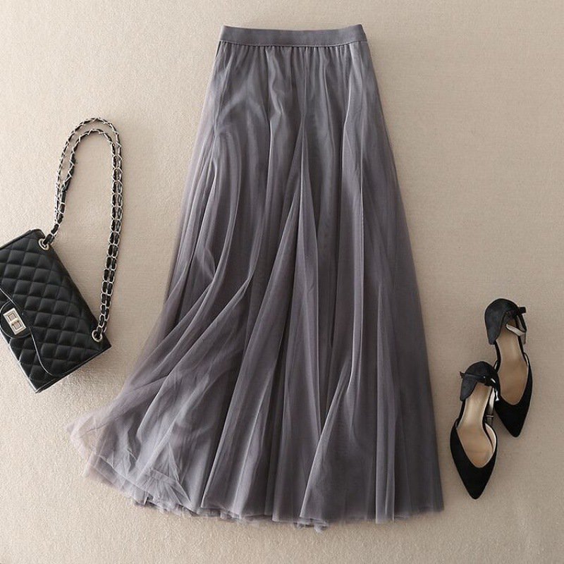 ３層チュールスカート