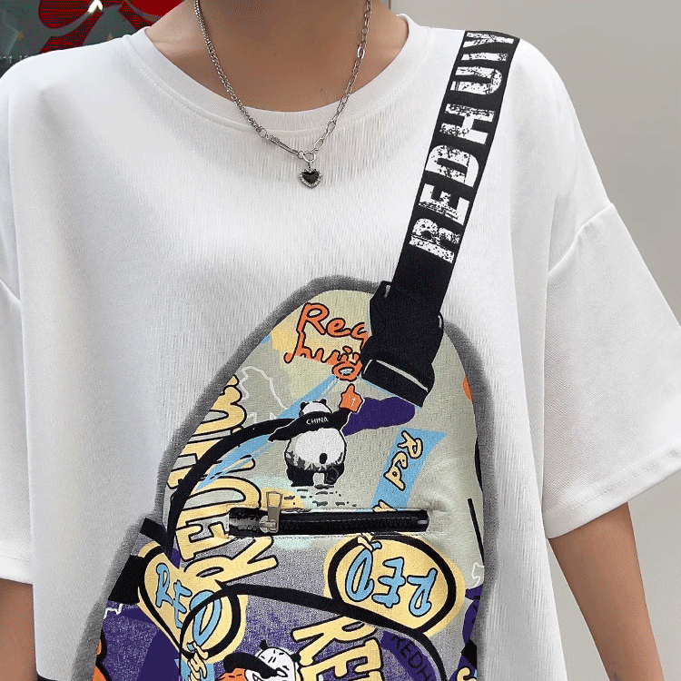 ポケット付きファッショTシャツ