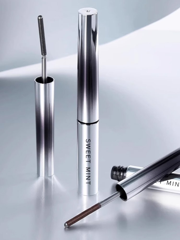 【スター同様のマスカラ】ぐっと上向き目力UPマスカラ