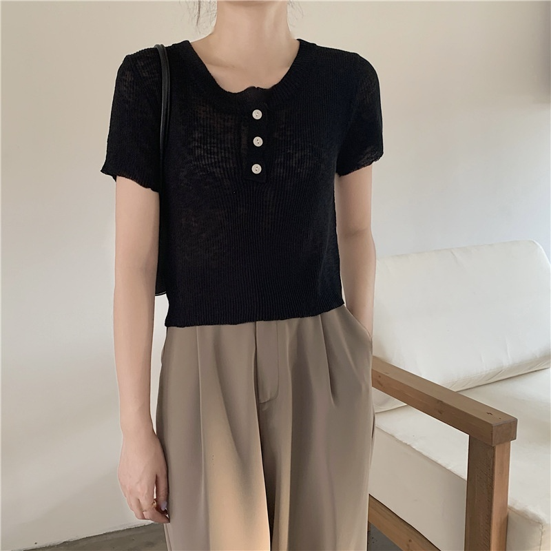 통기성 좋은 리넨 스웨터 소재 확대 사진