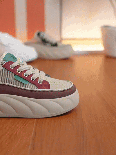 รองเท้าสลิปออนพื้นหนาแฟชั่น