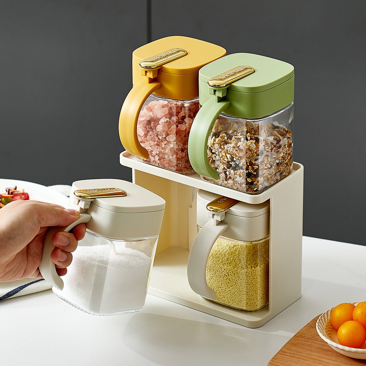 Hot Sale 2023 Kitchen Accessories Square Spice Jars Set 4 Pcs Plastic Seasoning Box Spice Jars Set H