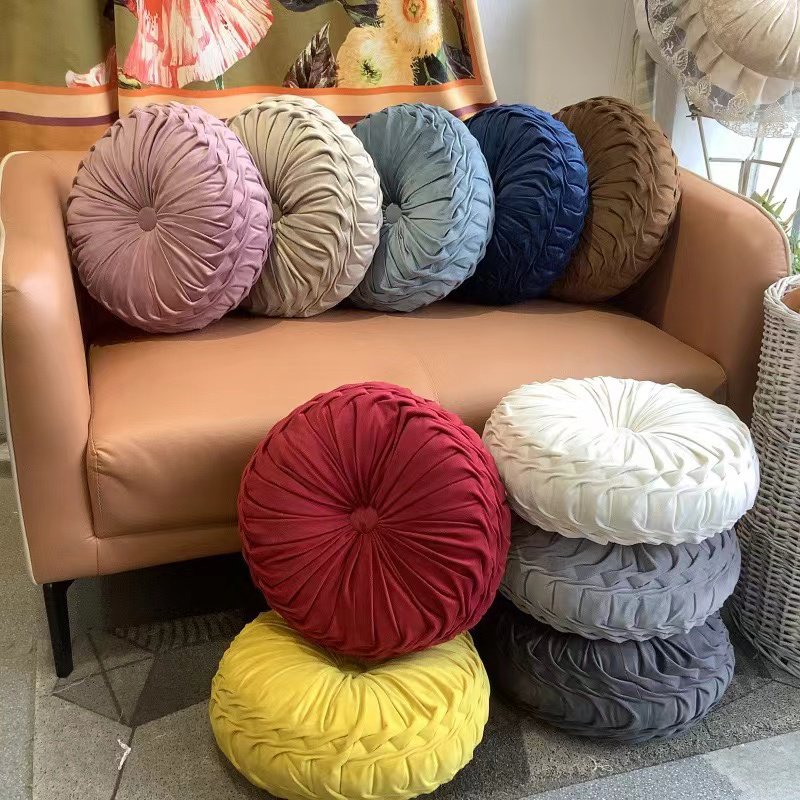 Poduszki dekoracyjne na sofę ogrodową