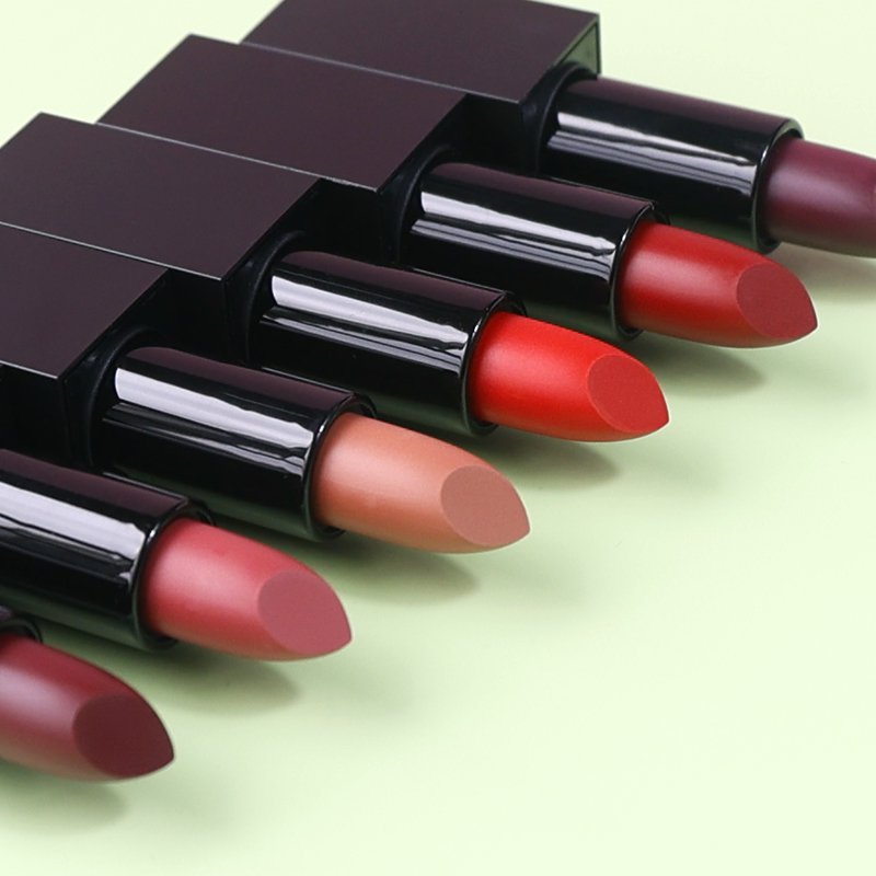 Crema labial magnética nude