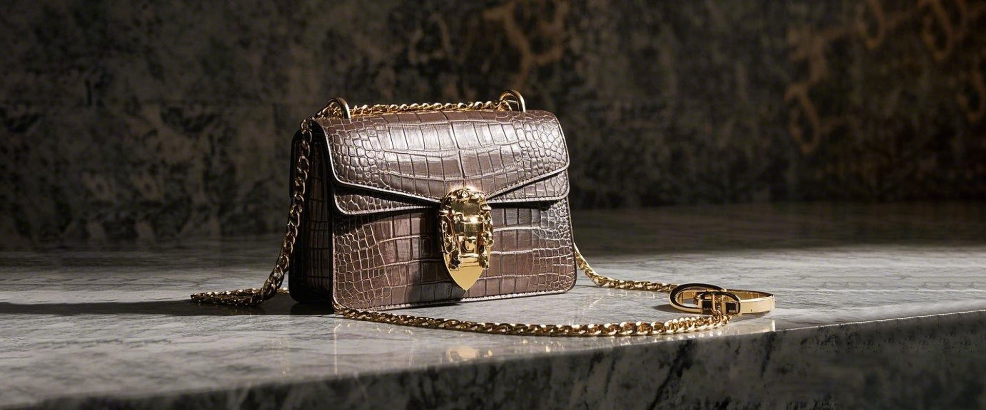 Online shopping MALL-copy-1765964936317