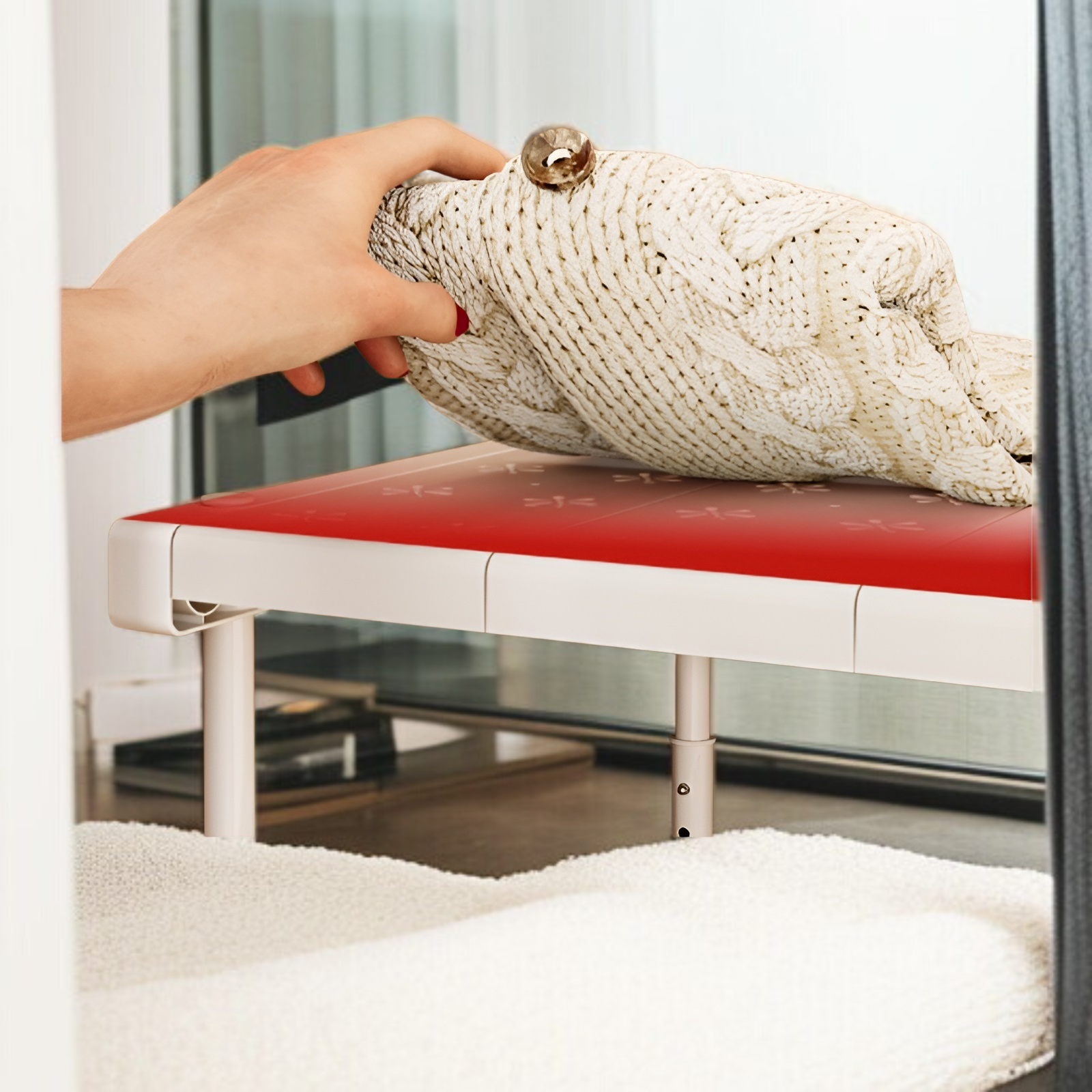 ワードローブ内の衣類収納イメージ