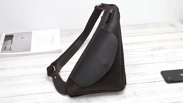 カジュアルコーデに合うメンズバッグ