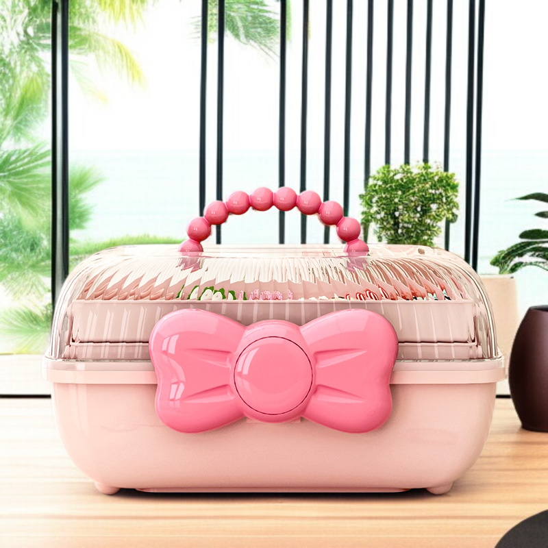 子供用ヘアピンやジュエリーが収納された様子