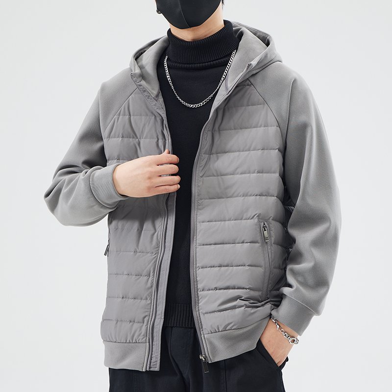 フード付き軽量ダウンジャケット