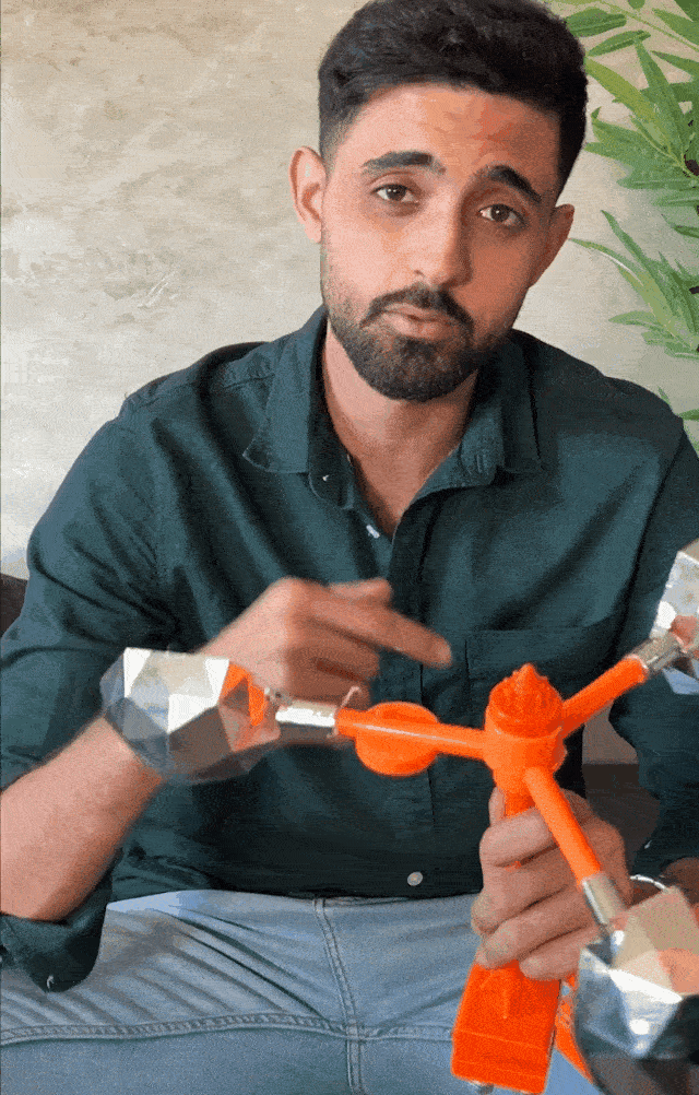 1714989763507 (1).gif