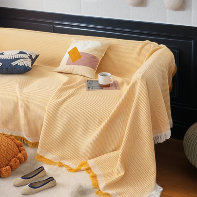 多機能ソファカバーでインテリアを演出