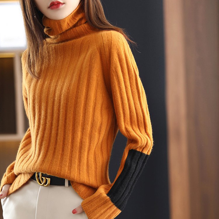 ハイネックニット