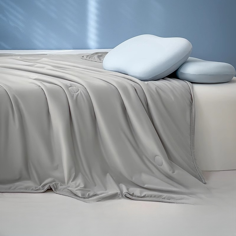 Summer fiber air conditioning quilt