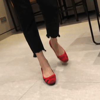 【チャンキーヒールパンプス】3D立体編み　究極な履き心地   柔らかくて伸縮性抜群！ 足に優しくフィット。