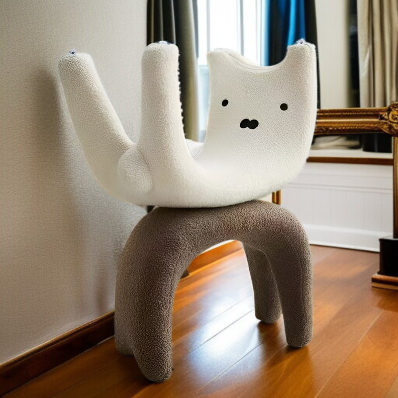 동물 캐릭터 디자인의 낮은 의자 디테일