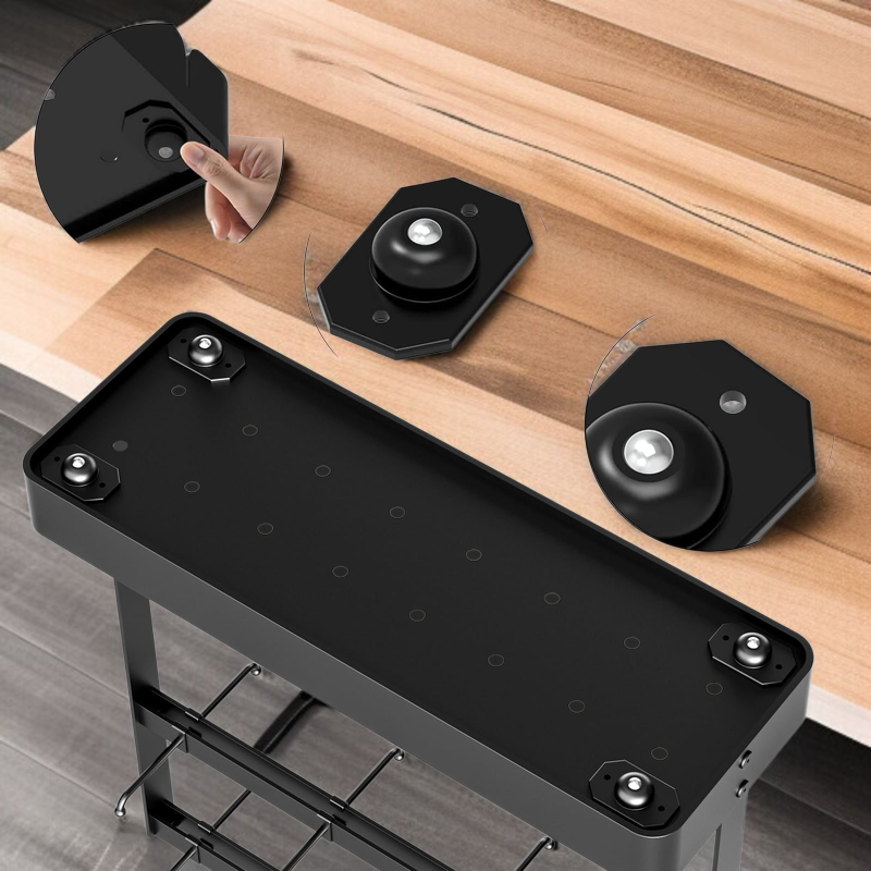 壁に設置されたマグカップ収納ラック